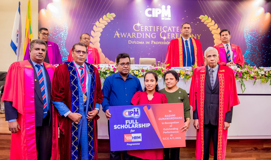 CIPM CSR Award to Fulfil HRM Dreams of Rashmi Nimesha