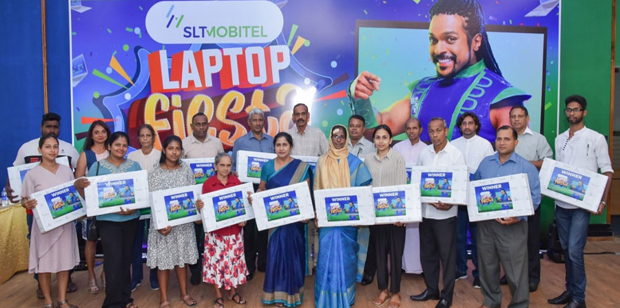 SLT MOBITEL Rewards winners of Laptop Fiesta