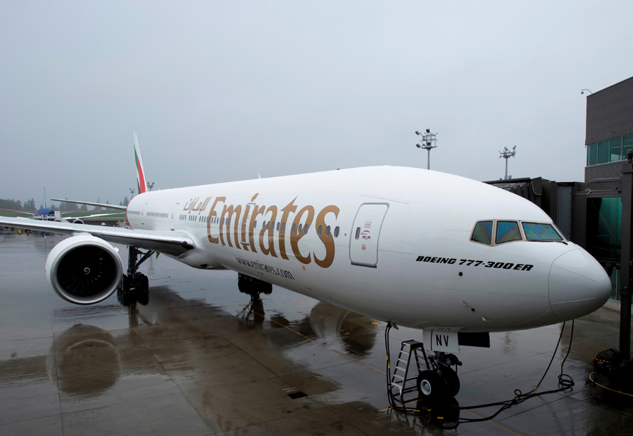 Emirates-100th-Boeing-777-300ER