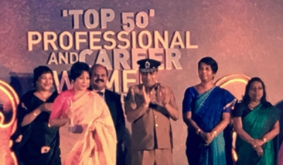 Women in Management confers ‘Gold’ on Darshi Talpahewa of Hayleys, at the Top 50 Professional &amp; Career Women Awards 2017
