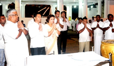 Swadeshi Khomba illuminates Sabaragamuwa Maha Saman Devalaya for 13th consecutive year