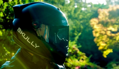 The Skully Smart Motorcycle Helmet Sharpens Your Senses On The Road