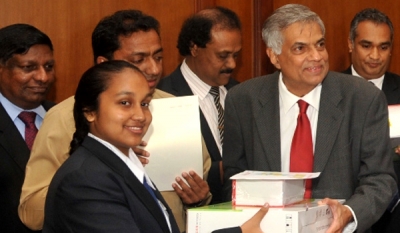 Prime Minister awards Singer Ultra Notebooks to top ten O/L performers