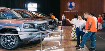 Arriving in style : DENZA debuts at Shoppes @ City of Dreams showroom and Colombo Motor Show