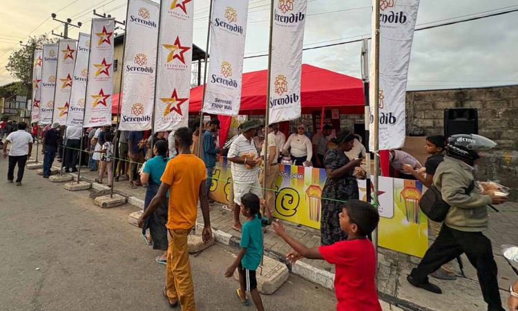 Celebrating Vesak, Serendib Flour Mills Serves Community Through Dansala at Orugodawatta
