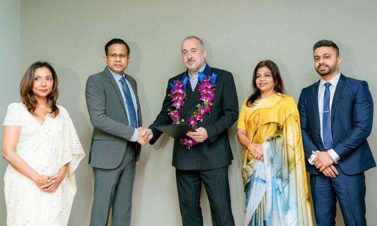 ESOL Premier Campus and OCN London partner to deliver internationally-recognised UK qualifications for students and professionals in Sri Lanka