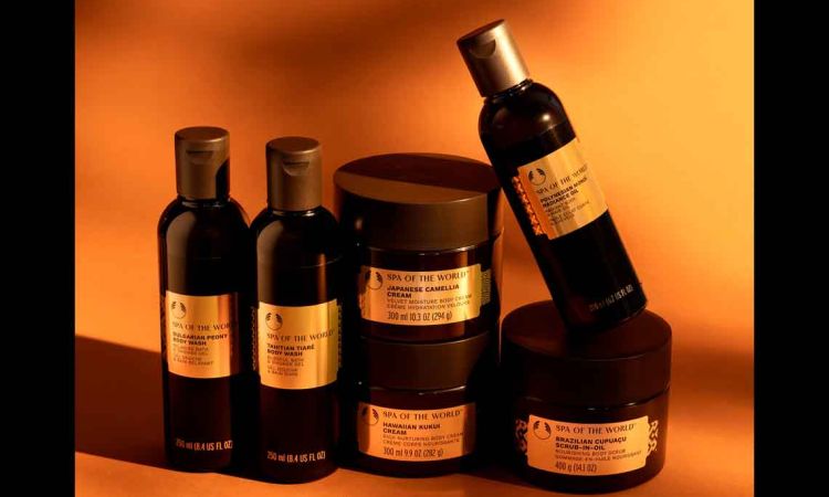 Rediscover your escape with cocooning textures and irresistible fragrances harnessed in exquisite ingredients