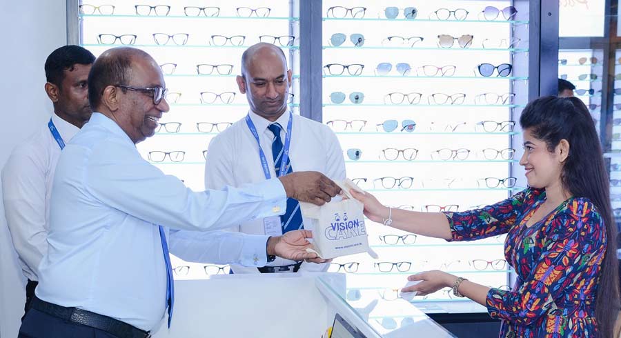 Vision Care widens network with new branch in Nawaloka Medicare Negombo