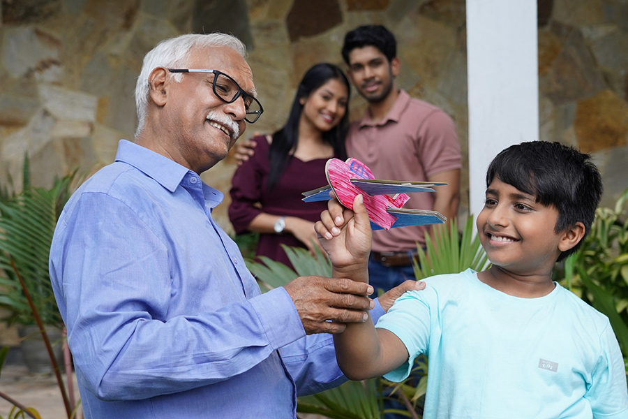 Vision Care educates Sri Lankans on eye health to mark World Children s Day and World Elder s Day