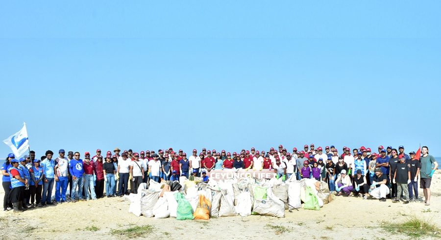Ceylinco Life Green Club collects 732kgs of trash off Crow Island beach