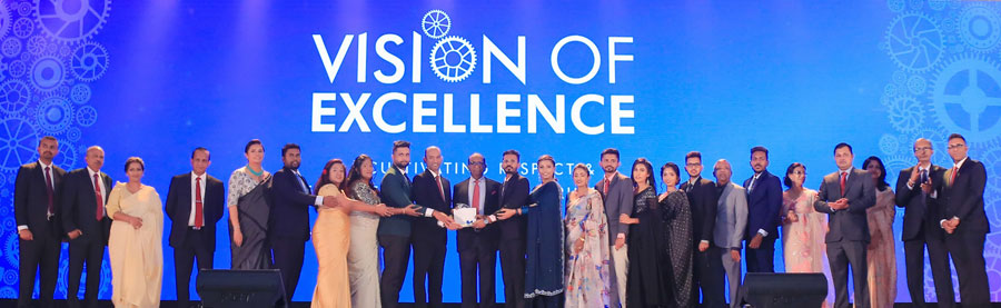 Vision Care Celebrates 33rd Anniversary with Recognition of Longstanding Employees and Star Performers