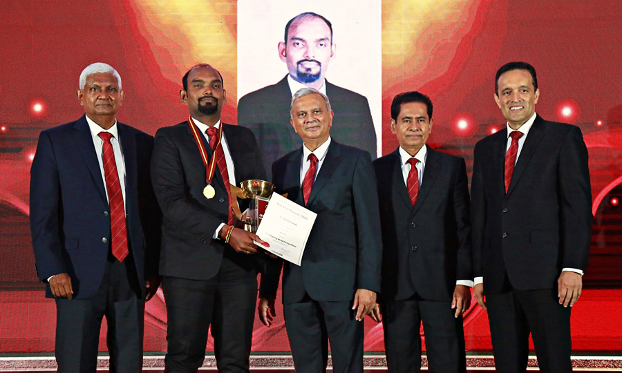 Ceylinco Life honours top sales performers at Mid Year Awards 2025