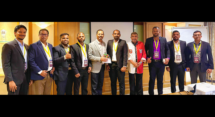 Ceylinco Life team participates in leadership training in Malaysia