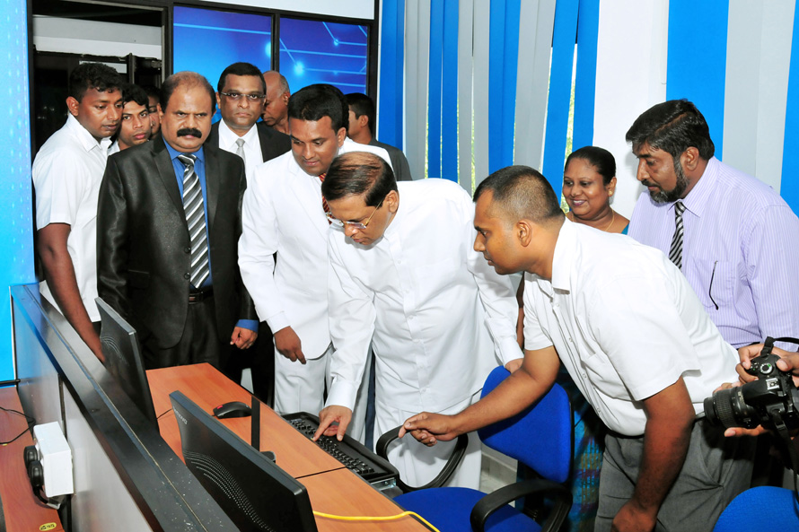 Mobitel establishes fully fledged state of the art computer lab at Royal College in Polonnaruwa