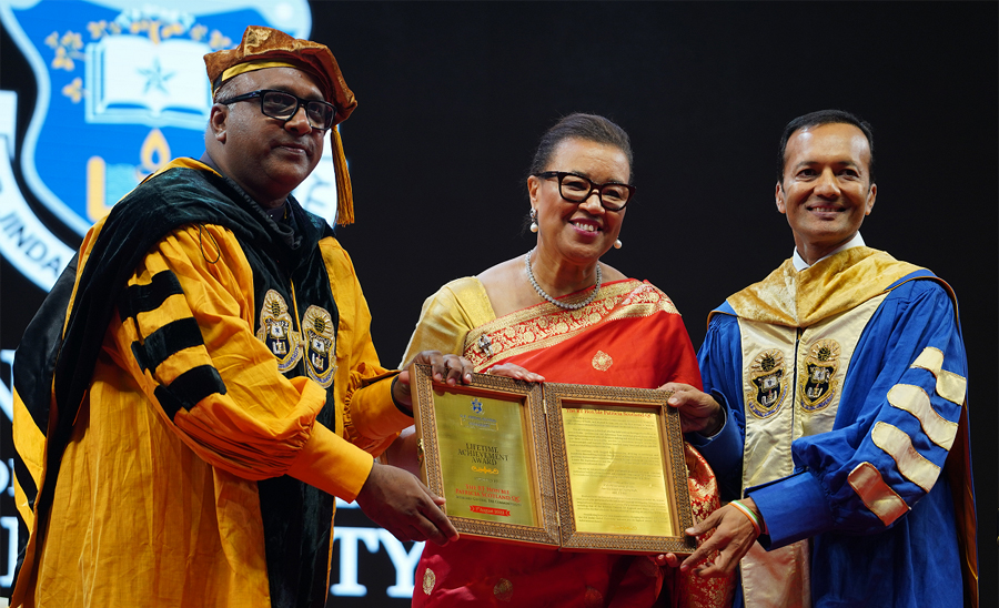 Commonwealth Secretary General receives Lifetime Achievement Award and Justice Medal in India