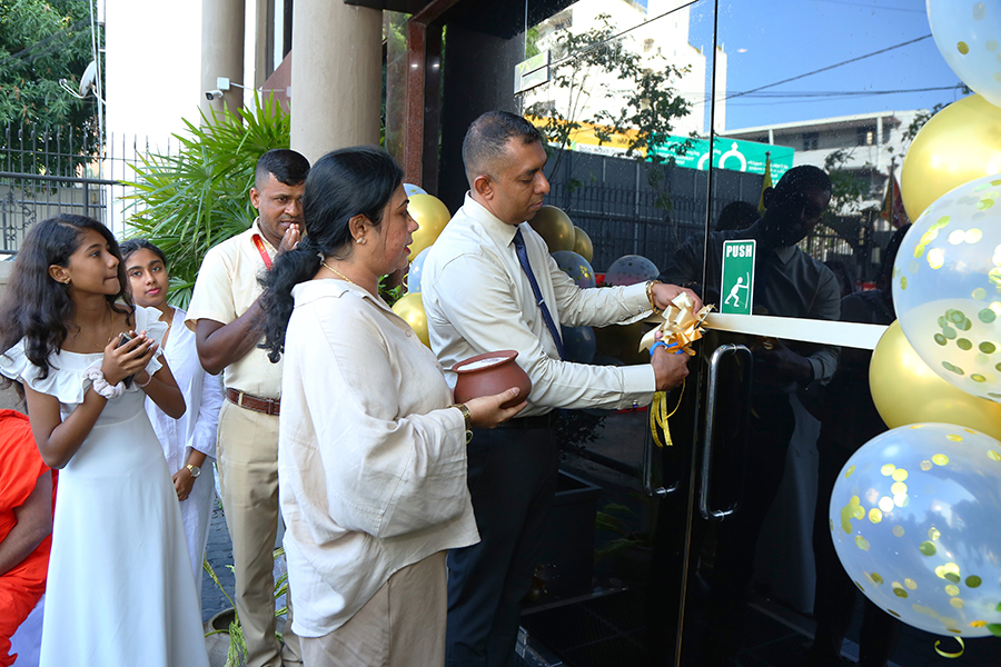 Lakmee Holdings opens its Colombo Office in Havelock Town 1