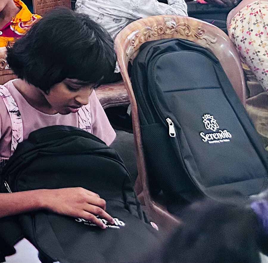 Serendib Flour Mills spreads joy on World Childrens Day with children of Digana Rehabilitation Hospital Image