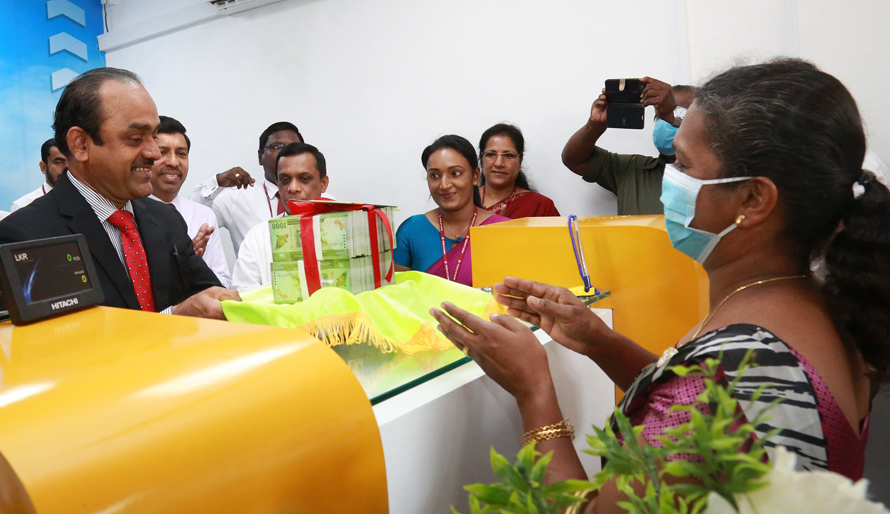 Peoples Bank Welipennagahamulla Service Center moves to new premises