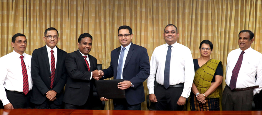 ComBank and Toyota Lanka