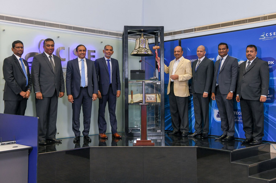 Merchant Bank of Sri Lanka Finance PLC ring the bell to celebrate 40 years