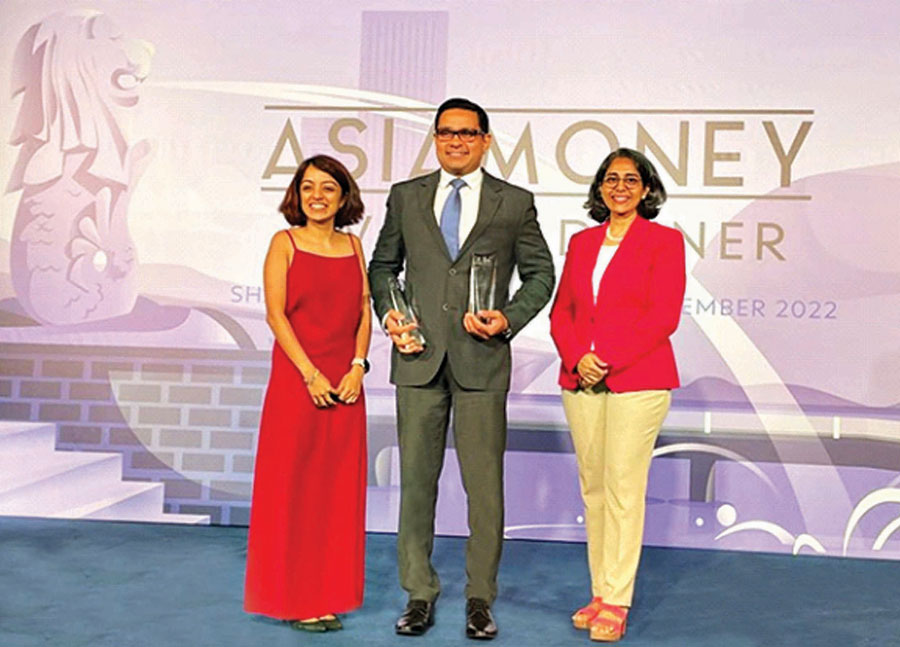 ComBank presented prestigious dual awards by Asiamoney