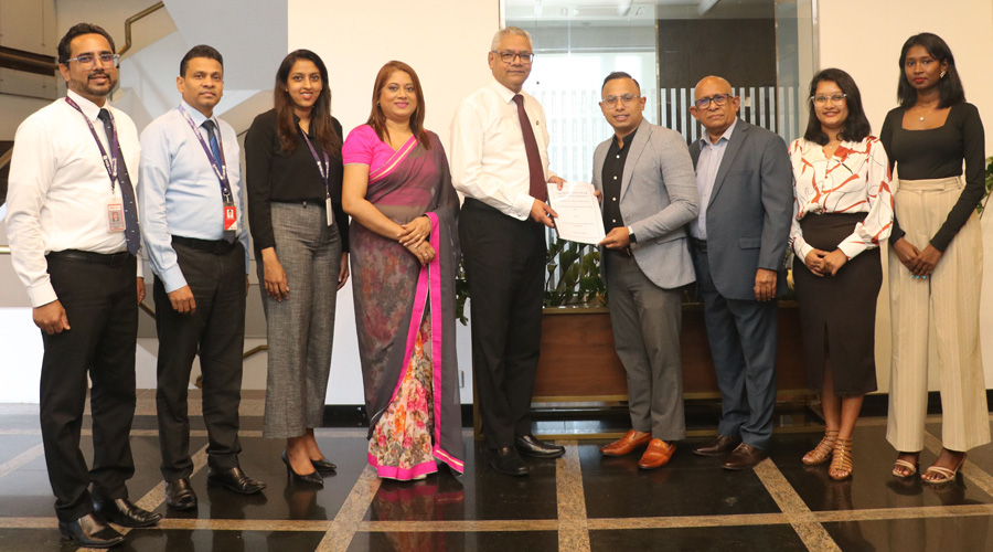NDB Bank Partners with VXL Education to Empower Sri Lankan Students Pursuing Global Education