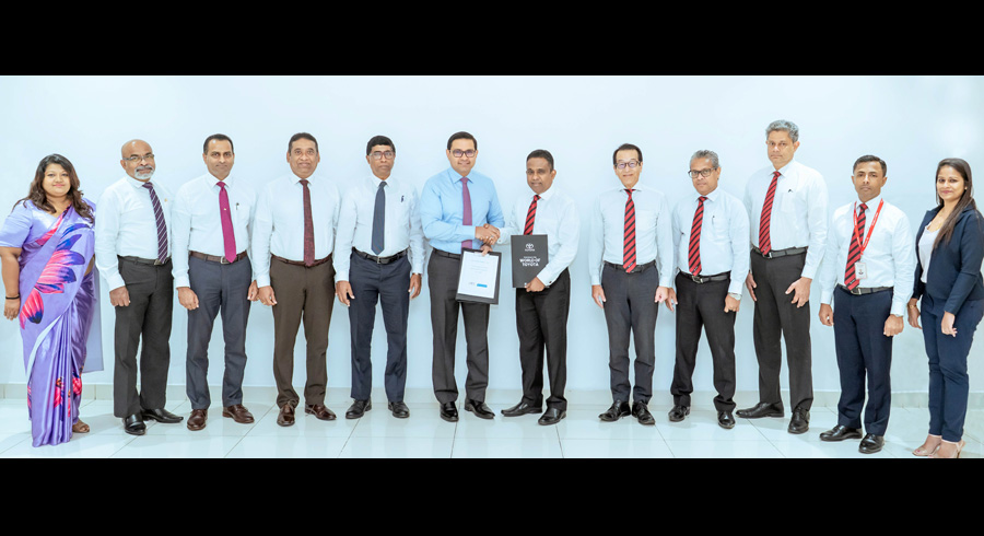 ComBank partners with Toyota Lanka to offer attractive leasing solutions for Toyota vehicles