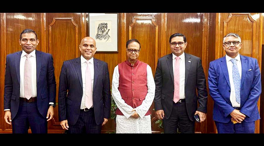 Commercial Bank of Ceylon Leadership Meets Bangladesh Bank Governor to Deepen Regional Ties