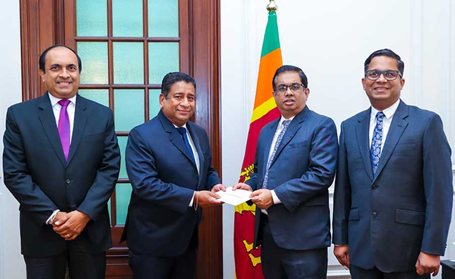 CSE Donates LKR 25 million to Post Ditwah Rebuilding Sri Lanka Fund
