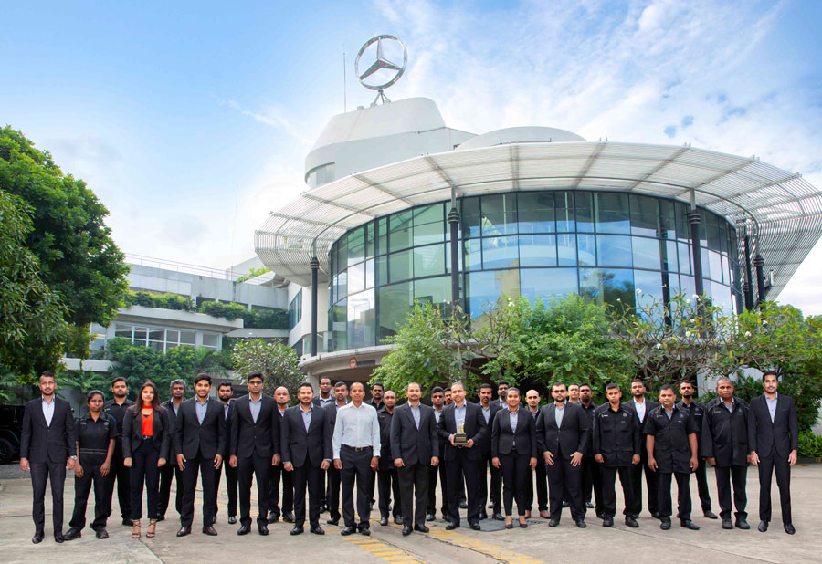 Mercedes Benz Service Team at DIMO