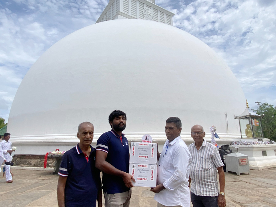 Sinopec extends support to the Kiri Vehera and Kataragama Devala Renovation Project with a donation of 1500 bottles of drinking water