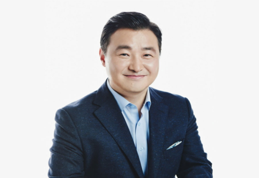 TM Roh President and Head of Mobile Communications Business Samsung Electronics