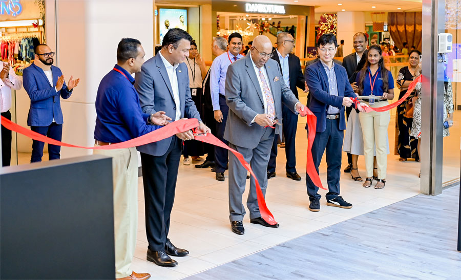 SINGER Opens 1st ever SAMSUNG AI Powered Smart Store in Sri Lanka