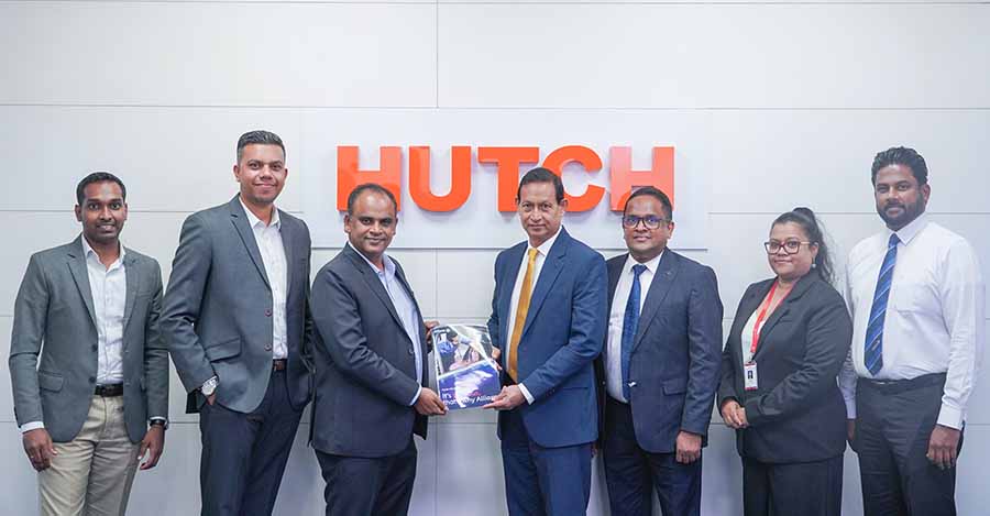 HUTCH Marks a First in Sri Lanka with FREE Travel Insurance on Roaming Plans