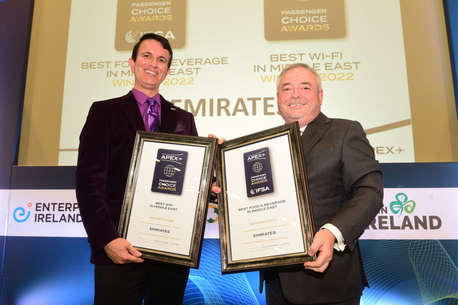 Patrick Brannelly receiving 2022 APEX Passenger Choice Awards
