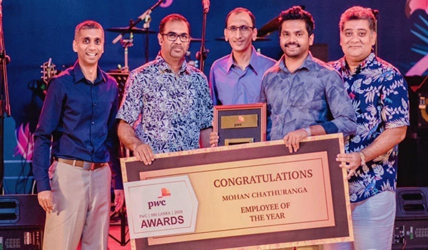 Distinguished SLIIT Alumni Mohan Chathuranga Shines as PwC Employee of the Year