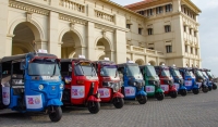 Galle Face Hotel partners with Sri Lanka Tourism Development Authority for first ever tourist-friendly tuk tuk program (08 photos)