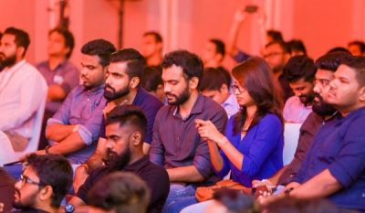 Mobitel partners first-ever ‘YouTube Open Mic Night’ in Sri Lanka