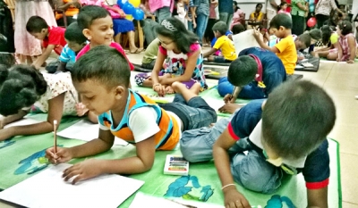Kids flock to Arpico supermarkets for World Children’s Day art contest ( 06 photos )