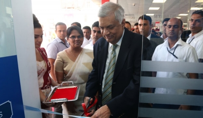 New Sathosa Mega Outlet in Welisara equipped with a COMBANK ATM