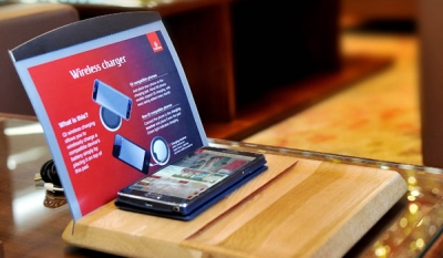 Stay connected and charged on your Emirates journey