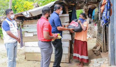 Sri Lanka Red Cross and Coca-Cola partner to provide over 6000 essential food and health packs to the vulnerable, in a sustained COVID-19 response (10 photos)