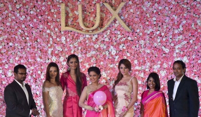 Lux Wows Again with Fragrant Gold Jewellery