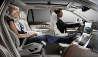 Volvo XC90 cars set the standard with new and stylish design transfor-mation